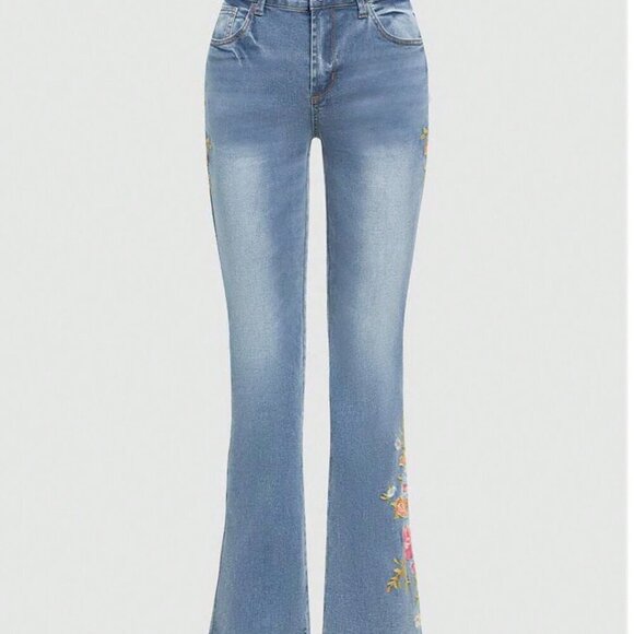 Blue Casual Women's Washed Floral Embroidered Pocket Denim Jeans - Picture 4 of 5